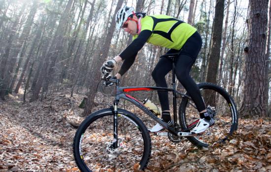 Haltung bewahren: Die 7 besten Fahrtechniktipps für Mountainbiker / Bild: Thomas Polzer