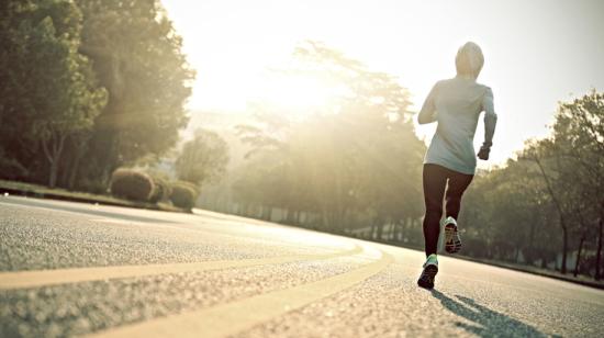 6 falsche Vorstellungen, die Lauf-Anfänger von Laufschuhen haben / Bild: iStock / lzf