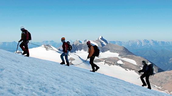 Die richtige Ausrüstung für Hochtouren / Bild: Herbert Raffalt