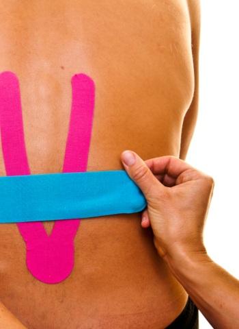 Kinesio Tapes: Was sie können und welchen Nutzen sie bringen / Bilder: Artzt Vitality / Simply fit