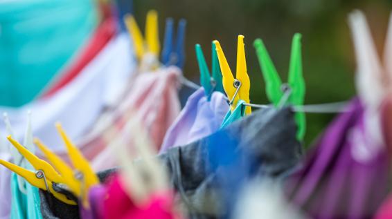 Laufbekleidung waschen – so machst du es richtig / Bild: iStock / Teka77