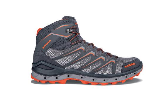 Schaufensterbummel: 10 aktuelle Leichtwanderschuhe / Bild: Hersteller Lowa Aerox GTX Mid