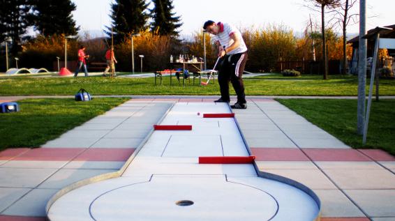 Vom Hobby- zum Leistungssport: 5 Fakten über Minigolf / Bild: Christian Gobetz