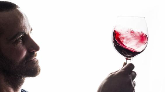 Prosit 2016: 4 Neujahrsvorsätze, die du gleich wieder vergessen solltest / Bild: iStock Prosit 2016: 4 Neujahrsvorsätze, die du gleich wieder vergessen solltest / Bild: iStock