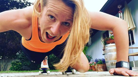 Kickbox-Weltmeisterin Nicole Trimmel im Interview: Das kann wirklich jeder brauchen! / Bild: facebook.com/nicoletrimmel Kickbox-Weltmeisterin Nicole Trimmel im Interview: Das kann wirklich jeder brauchen! / Bild: facebook.com/nicoletrimmel