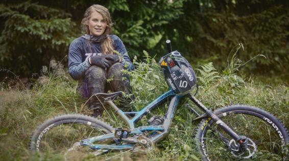 Personality: 5 Mountainbiker und ihr Sportgerät / Bild: Daniel Roos