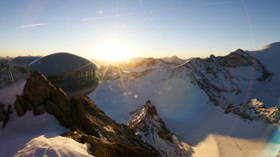 Cafe 3440 am Pitztaler Gletscher / Bild: Pitztaler Gletscherbahn