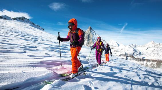 Skitourengehen: 8 Tipps zu Planung, Aufstieg und Abfahrt / Bild: Marmot / Christian Weiermann