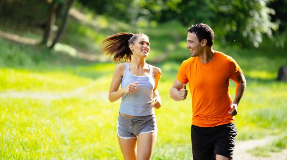 Tschüss Schweiß: 4 Tipps gegen starkes Schwitzen im Sommer / Bild: iStock / -nd3000- Tschüss Schweiß: 4 Tipps gegen starkes Schwitzen im Sommer / Bild: iStock / -nd3000-