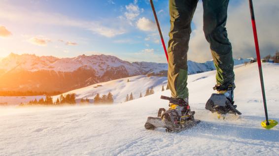 8 Spartipps für einen kostengünstigen Skiurlaub / Bild: iStock / michelangeloop 