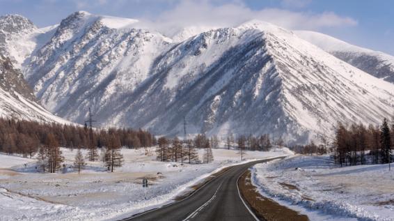 8 Spartipps für einen kostengünstigen Skiurlaub / Bild: iStock / Iri_sha 