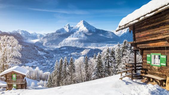 8 Spartipps für einen kostengünstigen Skiurlaub / Bild: iStock / bluejayphoto 