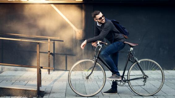 Sport gegen Stress: Die 8 wichtigsten Regeln zur Burn-out-Prävention / Bild: iStock / bernardbodo Sport gegen Stress: Die 8 wichtigsten Regeln zur Burn-out-Prävention / Bild: iStock / bernardbodo