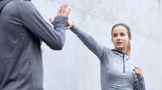 Starke Abwehrkräfte durch Sport / Bild: istock / dolgachov