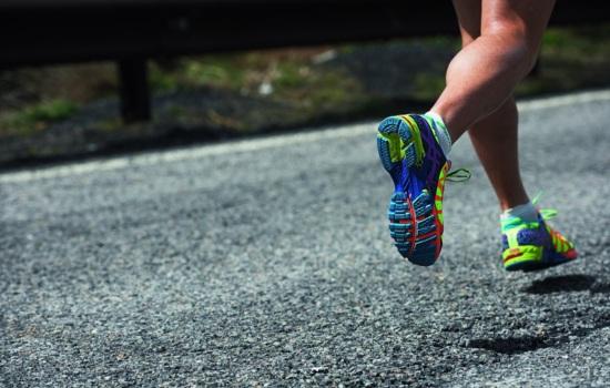 11 Tipps für müde Füße / Bild: Asics 11 Tipps für müde Füße / Bild: Asics