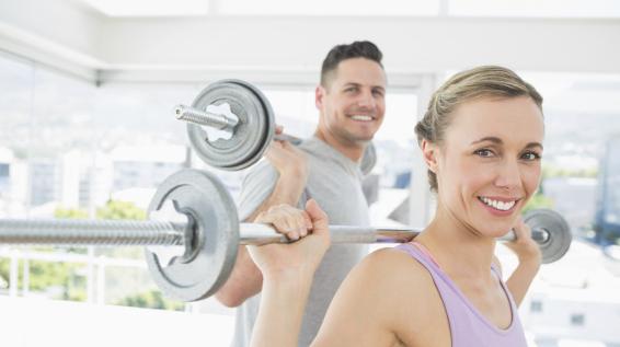 No-Gos im Fitnessstudio: Angst vor schweren Gewichten / Bild: iStock