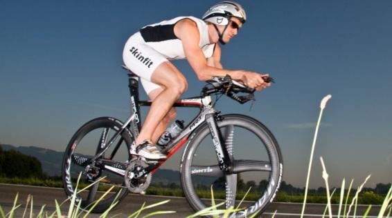 Triathlon: Die 4 wichtigsten Regeln beim Wechseln / Bild: Simplon