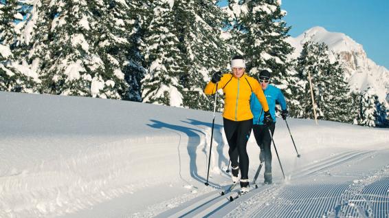 Wintermodus: Die 15 besten Tipps fürs Laufen im Winter / Bild: Fischer Ski