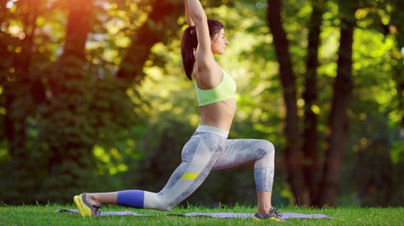 Ab Ins Freie 9 Ubungen Fur Dein Perfektes Workout Ohne Gerate Sportaktiv Com