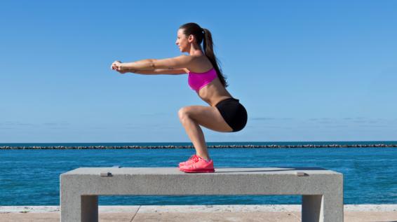 Ab Ins Freie 9 Ubungen Fur Dein Perfektes Workout Ohne Gerate Sportaktiv Com