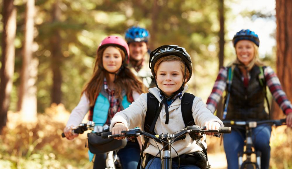 Kinder beim Radfahren