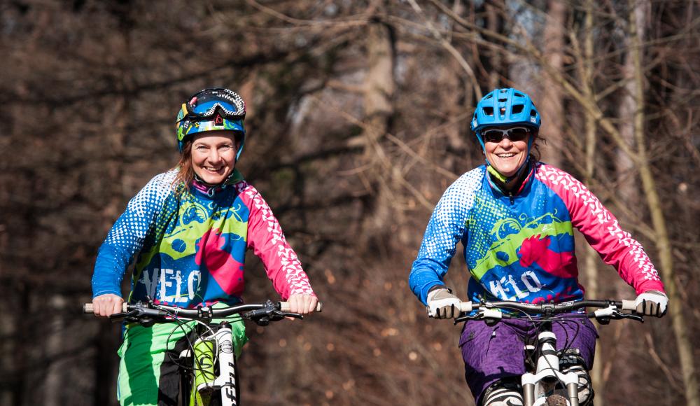 Ladylike am Bike: Der feine Unterschied zwischen Mann und Frau beim Mountainbiken