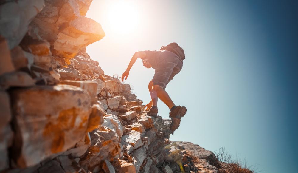 Wandern, Klettern & Co.: Diese Sicherheitstipps solltest du auf Tour beachten