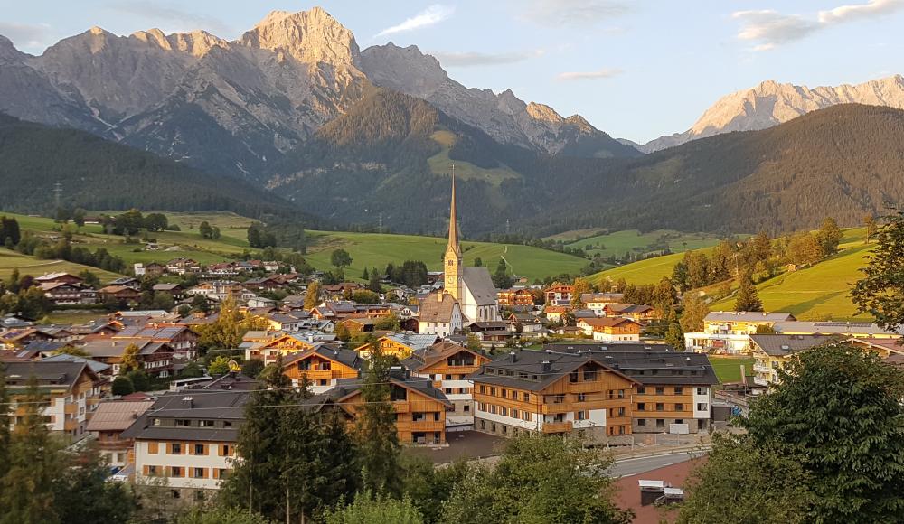 Neueröffnung am Hochkönig: Check ein im luxuriösen Landal Resort Maria Alm!