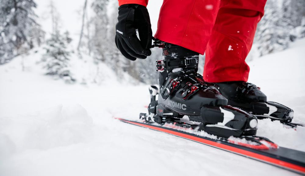 Passend auf die Piste: Die wichtigsten Tipps für den Skischuh-Kauf
