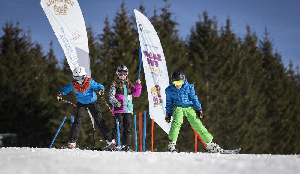 WILLKOMMEN IN DER SNOW FUN ACADEMY