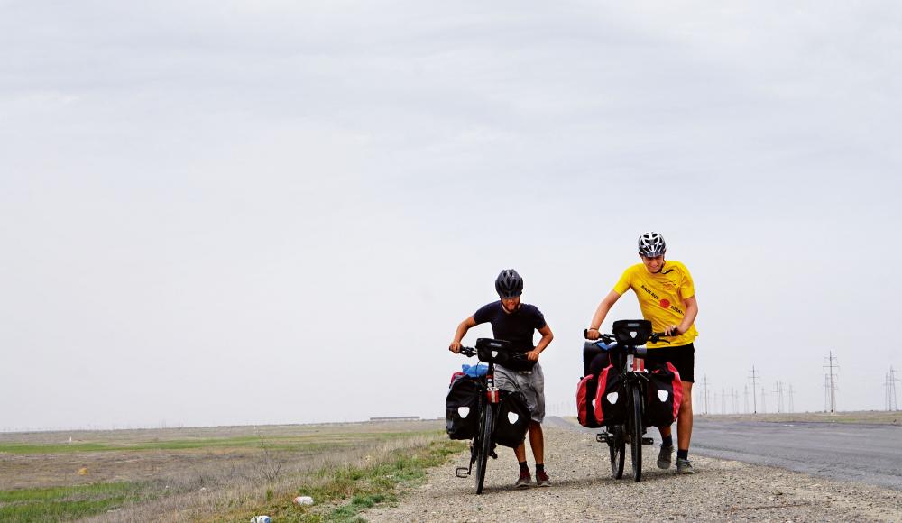 Vier Räder für ein Sayonara: Fabio und Elias und ihre Erkenntnisse nach 13.000 Kilometern