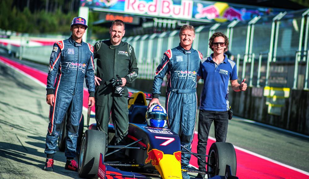 Wir gegen die Stars: im Formel-Rennwagen mit David Coulthard