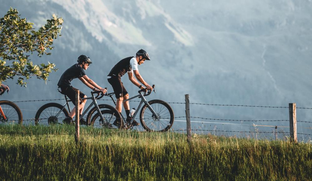 	Abseits der Straße: Warum man als (Rennrad-)Radfahrer auch das Gravelbiken probiert haben muss