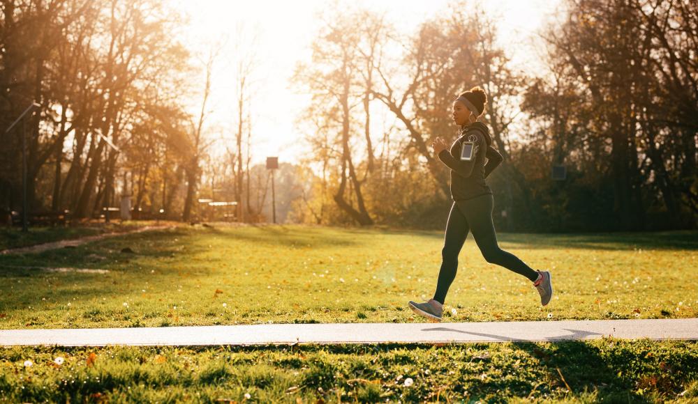 Jetzt erst recht: 6 Motivationshilfen fürs Laufen im Herbst