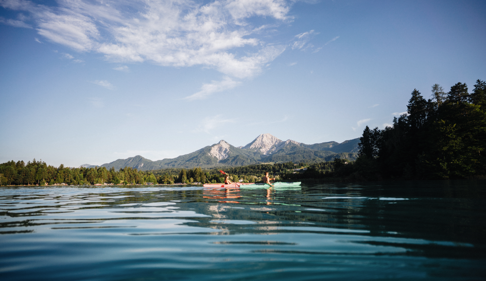 Aktiv am See in Kärnten: mit Board und Yogamatte