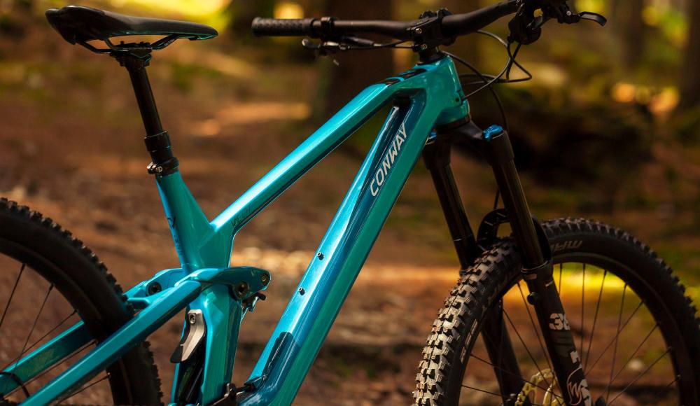 Schicke Carbon-Fullys ohne Motor: die WME-Serie von CONWAY Bikes