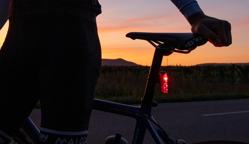 Sicher durch die Nacht: So findest du die perfekte Fahrradbeleuchtung