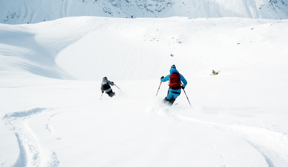 Mit Sicherheit mehr Spaß: Was ein Freerideguide ist und warum man einen buchen sollte