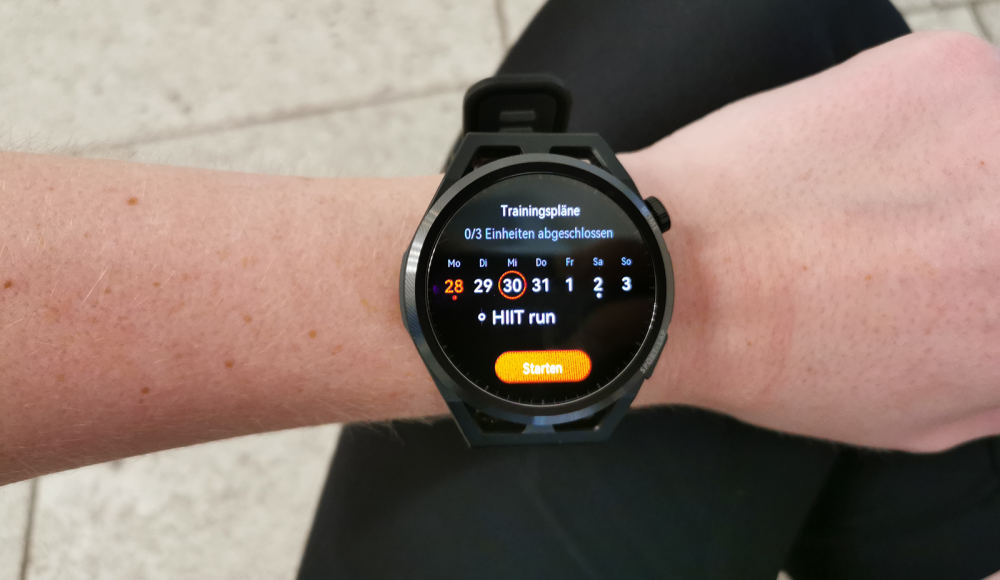 SPORTaktiv läuft – und testet die neue Huawei Watch GT Runner