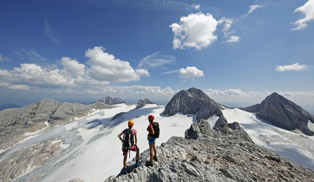 Hoch hinaus: Wie man sich an ambitionierte Bergtouren sicher herantastet