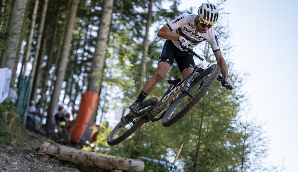 Mercedes-Benz UCI Mountainbike Weltcup: Lecomte und Flückiger erneut mit perfektem Weltcup-Wochenende