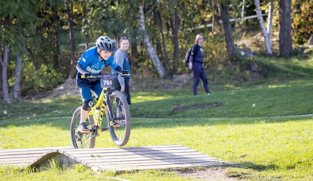 Mountainbike Enduro Rennen zieht Kinder aus ganz Österreich nach St. Corona