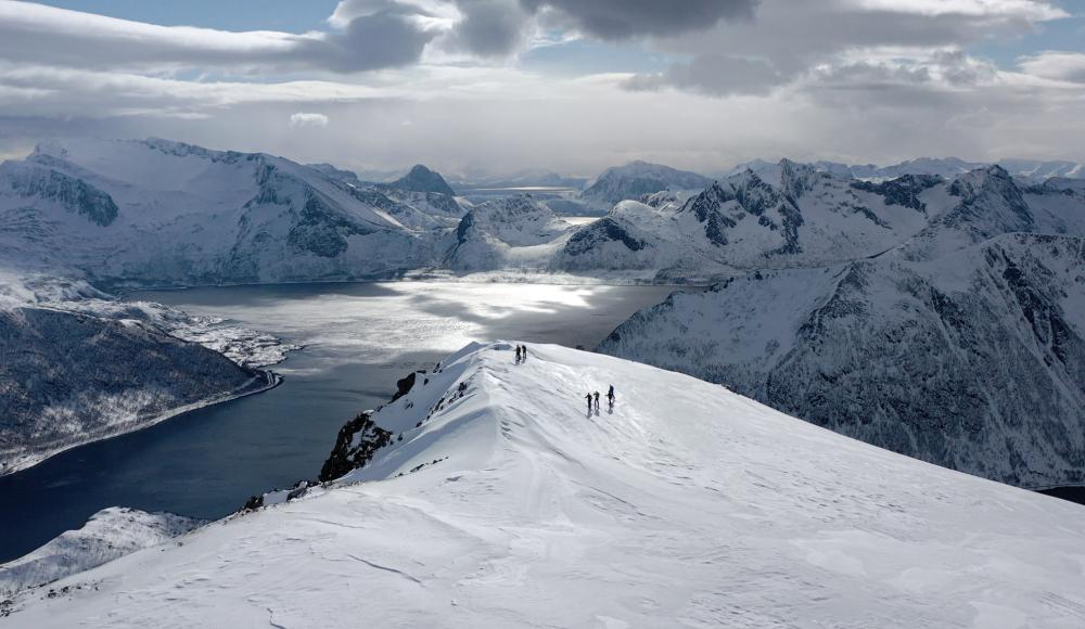 Skitourengenuss auf der Insel Senja mit der Alpinschule high life