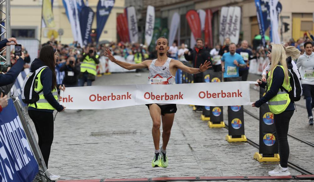 21. Linz Marathon glänzt mit neuem Damen-Streckenrekord