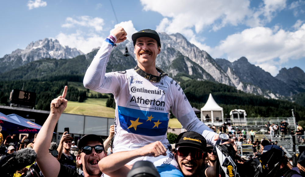 Österreichischer Doppelsieg beim Heimweltcup: Höll und Kolb gewinnen UCI Mountainbike Downhill Weltcup in Leogang 