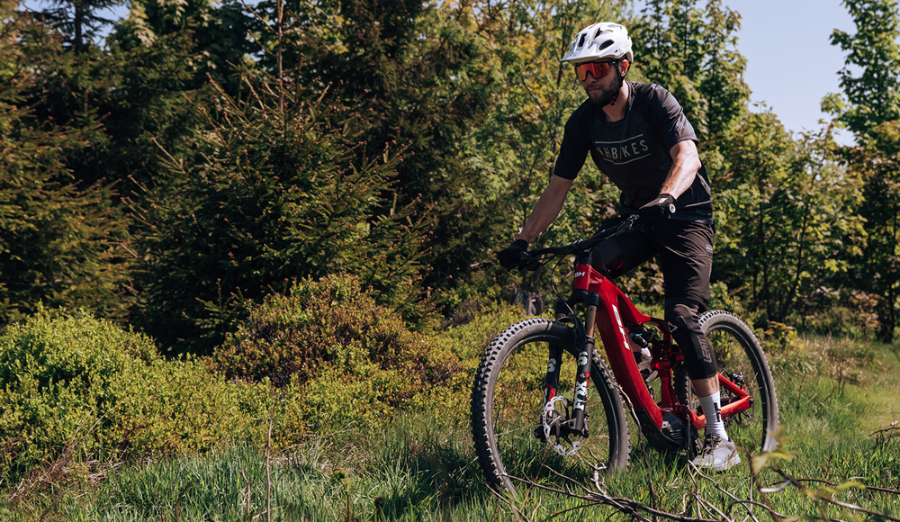 Leicht & kraftvoll: das neue iLYNX+ Trail Carbon Pro 8.9 von BH Bikes