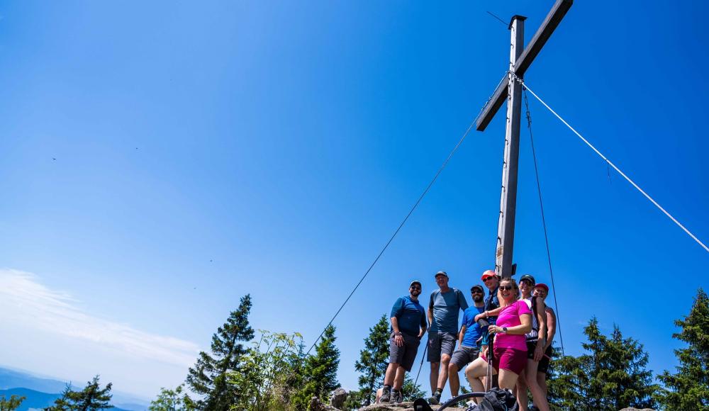 40 Kilometer rund um Bodenmais: Anmeldestart zur diesjährigen „Herausforderung“, dem großen Wanderevent am 13. Juli 2024