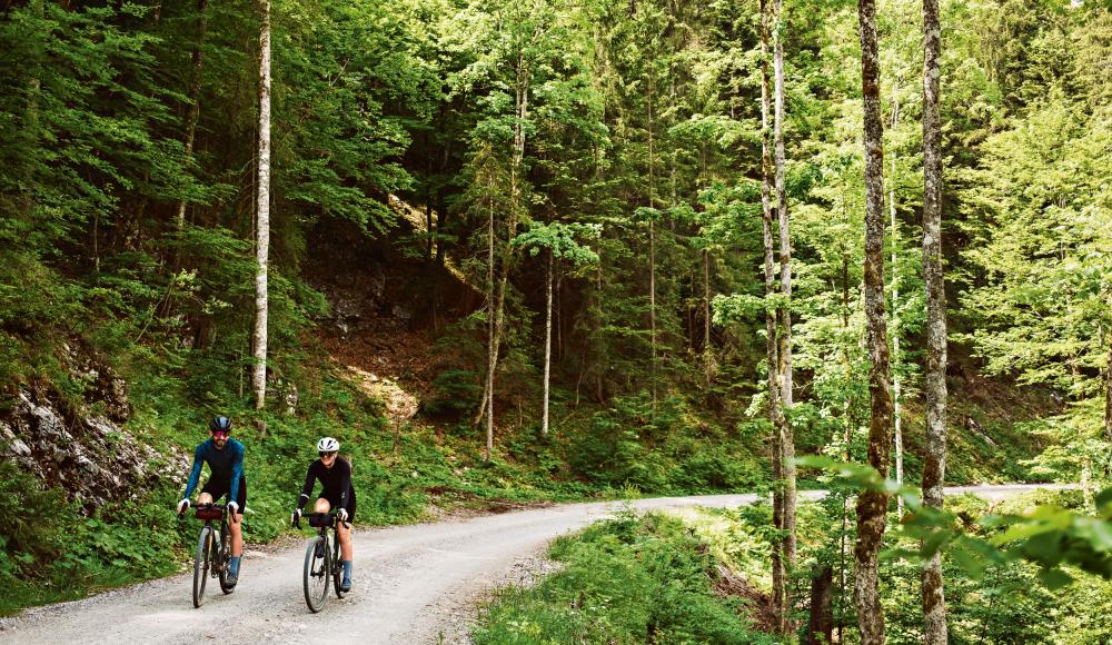 Sein oder anders sein: Von Rennrad- und Gravel­touren und was beide ­voneinander unterscheidet