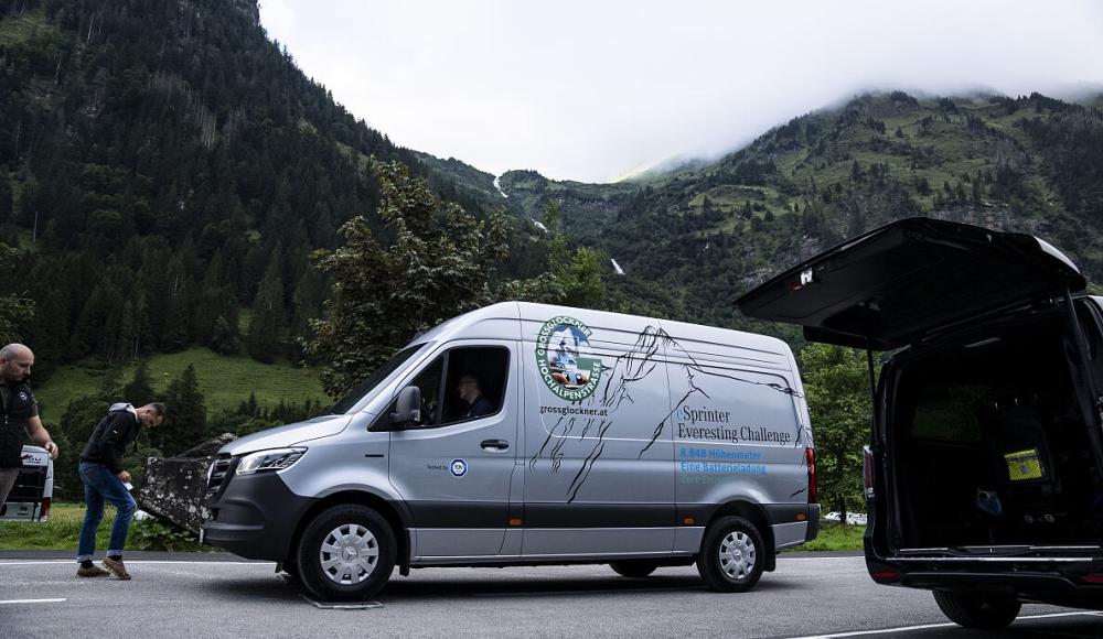 eSprinter bezwingt den Großglockner: Mercedes-Benz meistert die Everesting Challenge mit einer Batterieladung