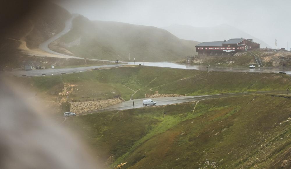 eSprinter bezwingt den Großglockner: Mercedes-Benz meistert die Everesting Challenge mit einer Batterieladung